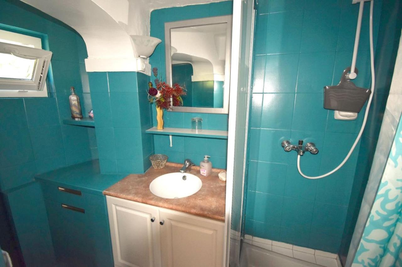 Studio en villa et sa terrasse privée La Trinité Extérieur photo